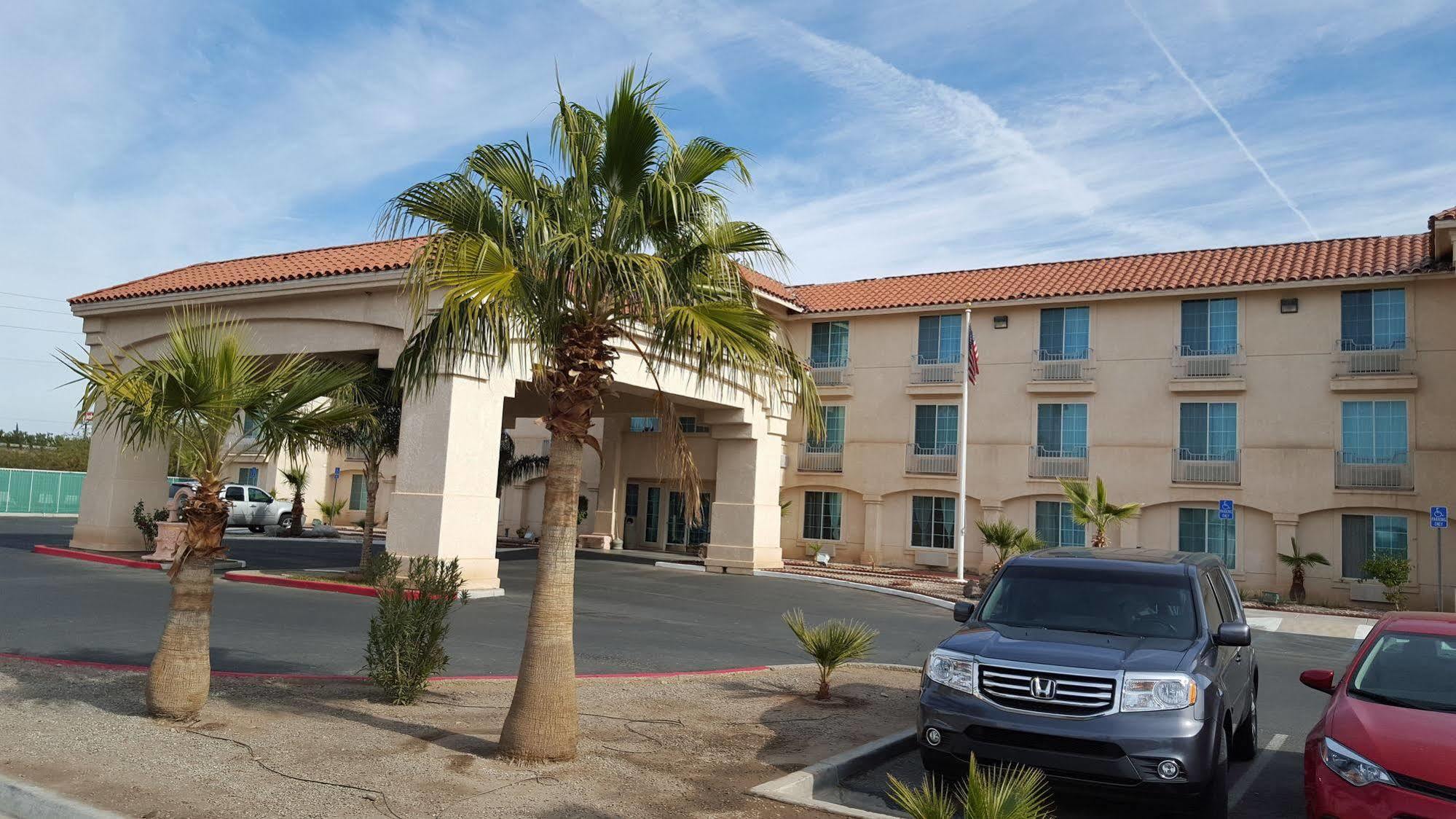 Comfort Inn & Suites El Centro I-8 Buitenkant foto