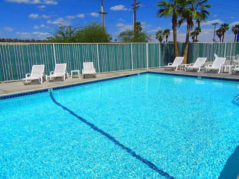 Comfort Inn & Suites El Centro I-8 Buitenkant foto
